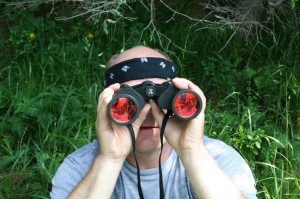 Med opremo je lahko tudi tale pripomoček, a ta ni nujen :)