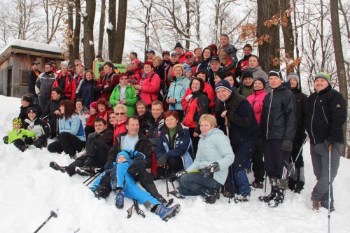 75 planincev se je povzpelo do klopc na Gradišču.