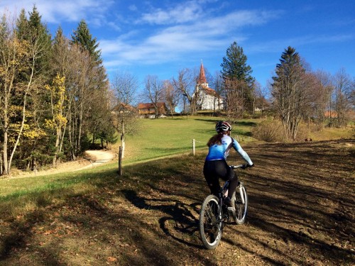 Proti najvišji točki ture 783 m